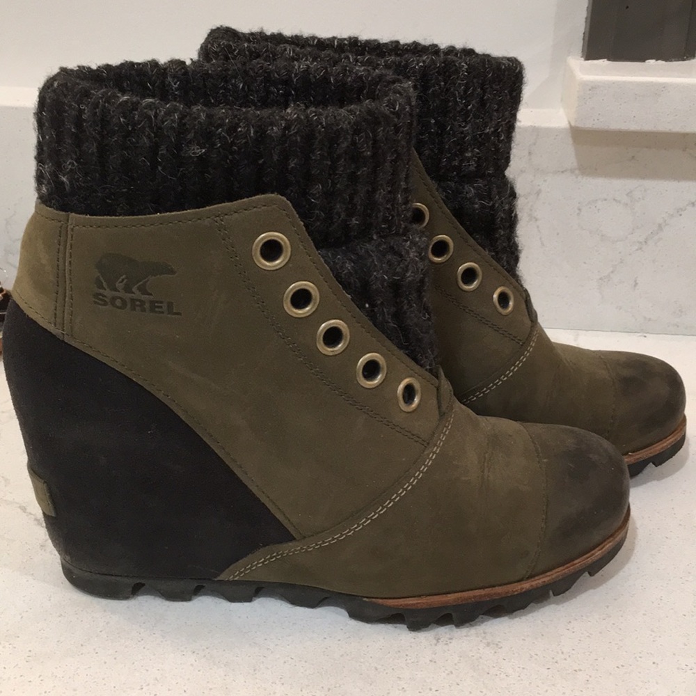 SOREL Joan Sweater Boots/Wedges - army green/grey